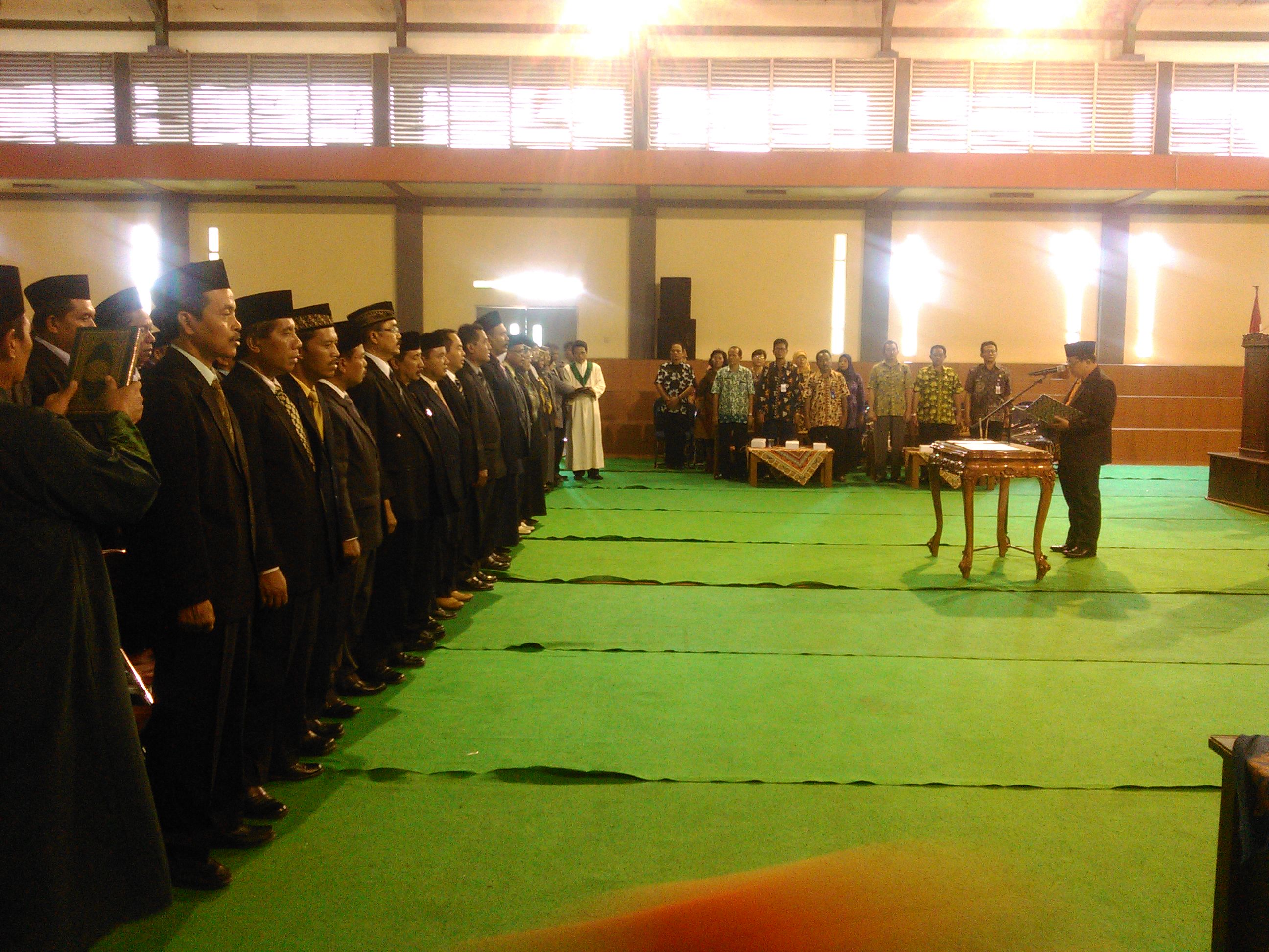 PELANTIKAN KEPALA SEKOLAH DI LINGKUP PEMERINTAH KABUPATEN BOJONEGORO TAHUN 2015