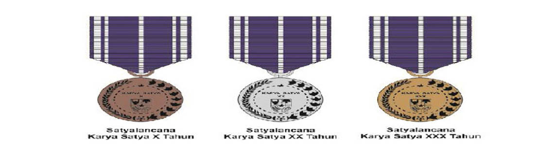 Penganugerahan Tanda Kehormatan Satyalancana Karya Satya.