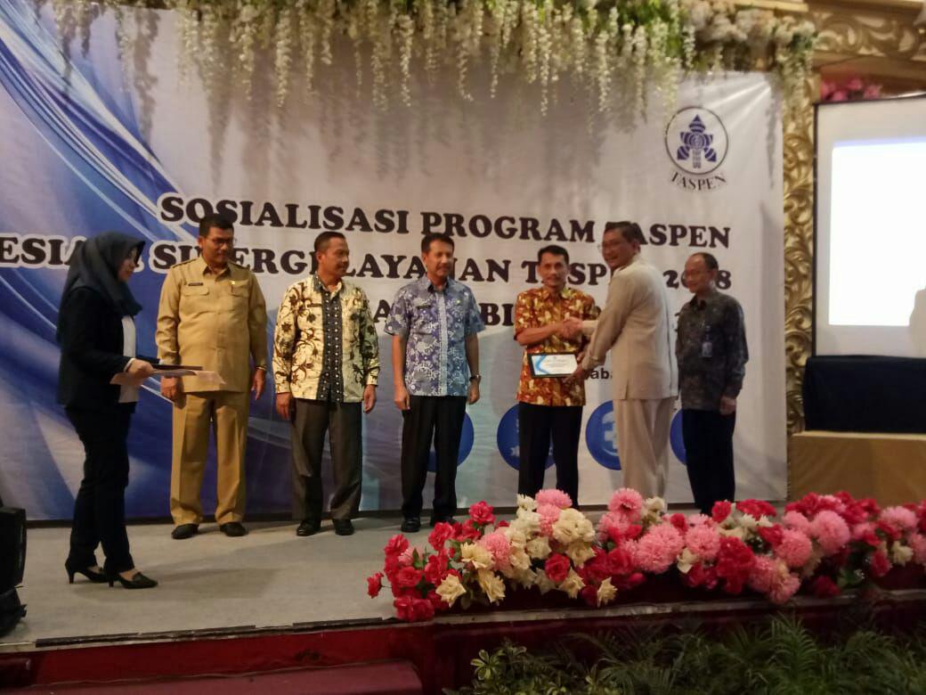 Pemkab.Bojonegoro Terima Penghargaan dari PT.Taspen (Persero) KCU Surabaya