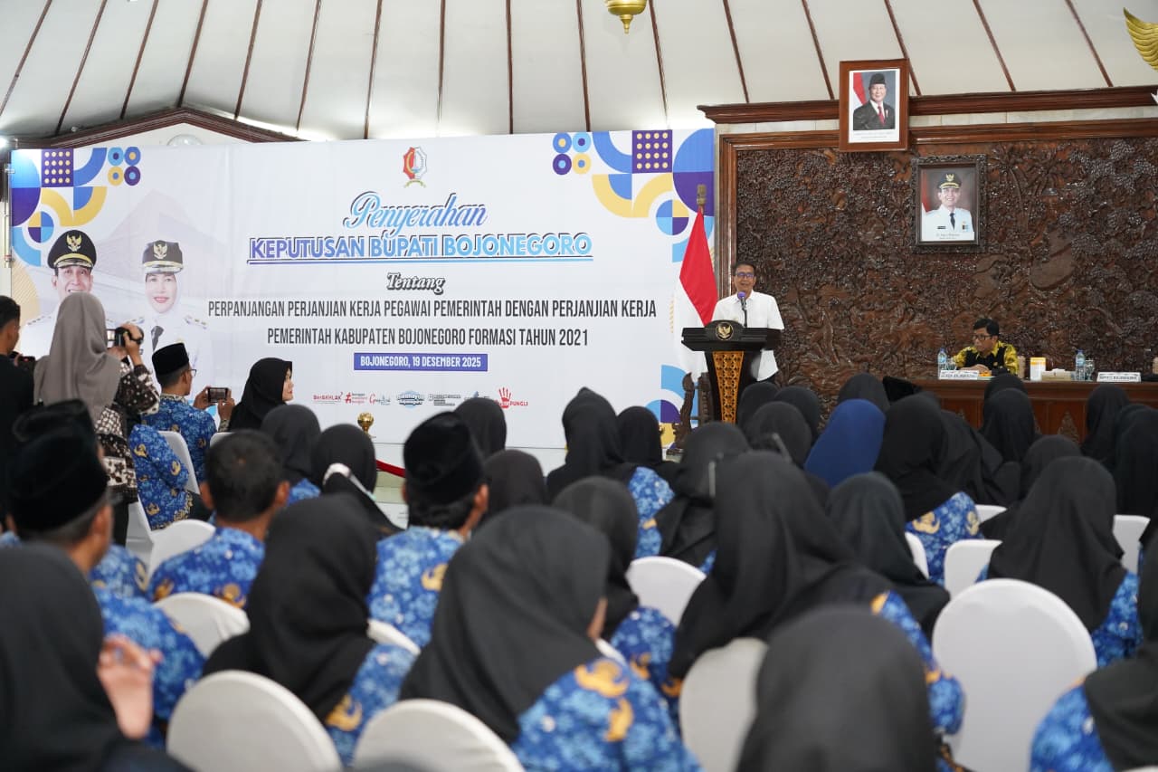 Penyerahan SK Perpanjangan PPPK Tahun 2021
